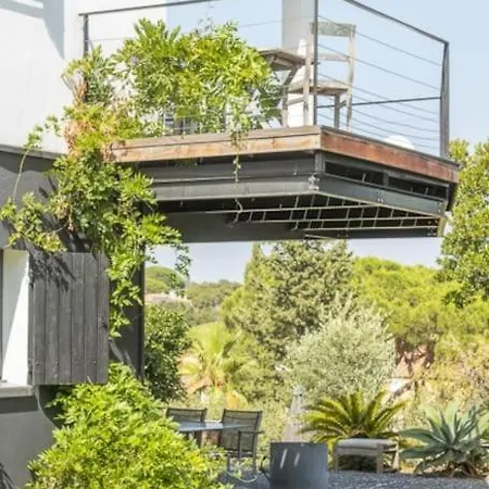 Kiana Villa